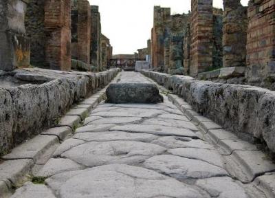 شهر باستانی پمپی در ناپل ایتالیا: مخروبه ای پر ابهت