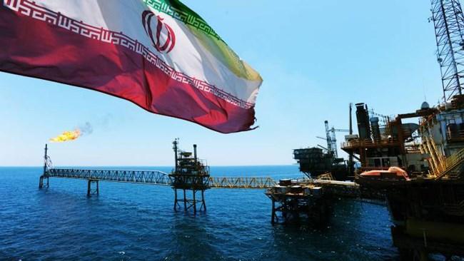 کاهش 4 درصدی قیمت نفت خام سنگین ایران در ماه گذشته