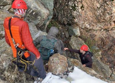 کوهنورد گرفتار در ارتفاعات دربند نجات یافت