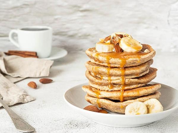 طرز تهیه پنکیک با ماست؛ پنکیک نرم و خوشمزه بدون شیر